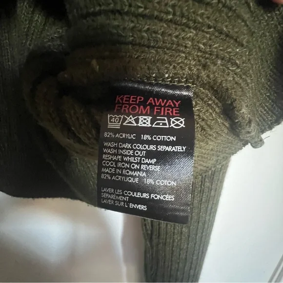 Urban outfitters green long sleeve crop top - Picture 8 of 9